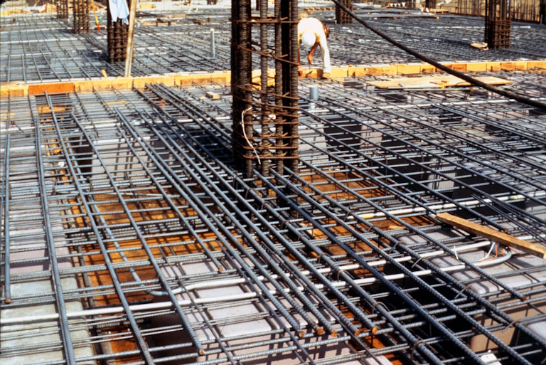 Civil engineering project management and site control